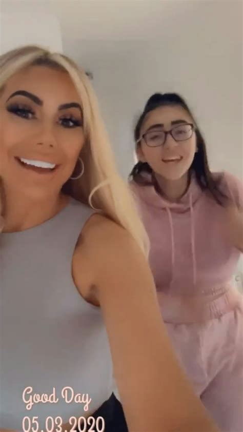 chloe ferry sister|Chloe Ferry shares rare video of siblings after dads。